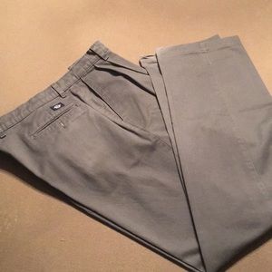 Men’s Olive green Dockers slacks